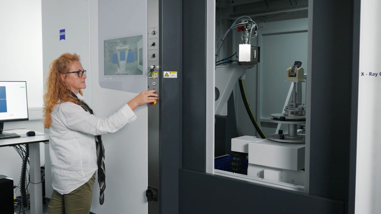 CT technology helps with challenging tasks​
