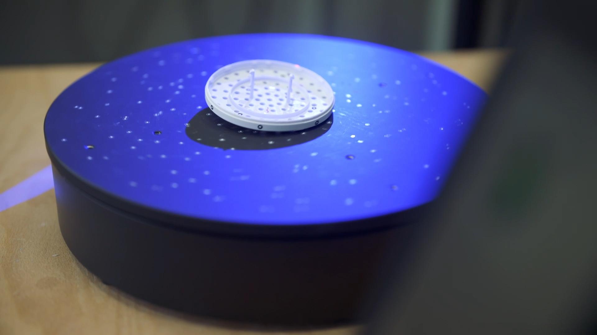 the optical metrology system and the resulting point cloud is analyzed using the ZEISS Inspect Pro evaluation software