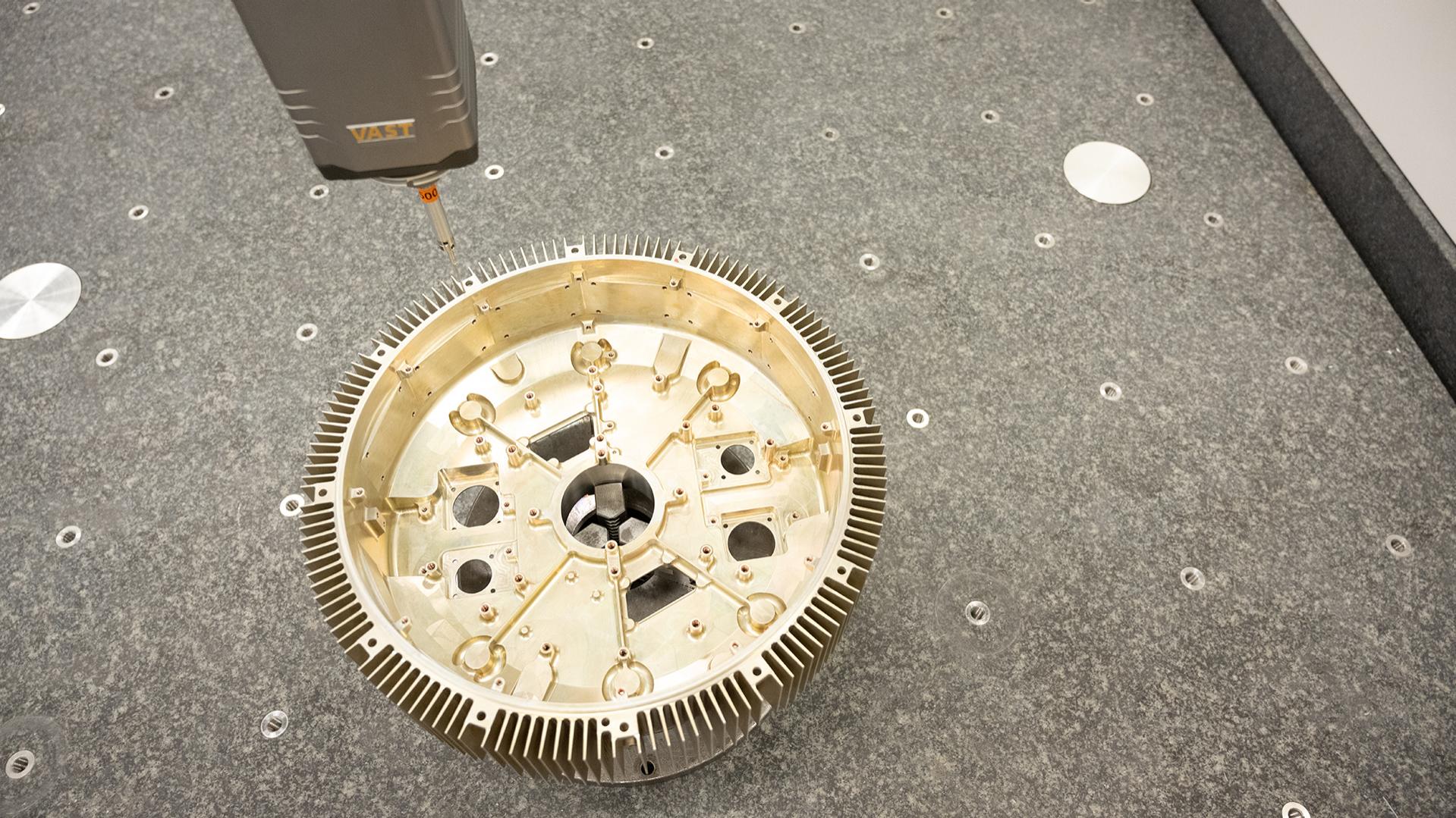 Outer casing of an electric motor for a cargo transport drone