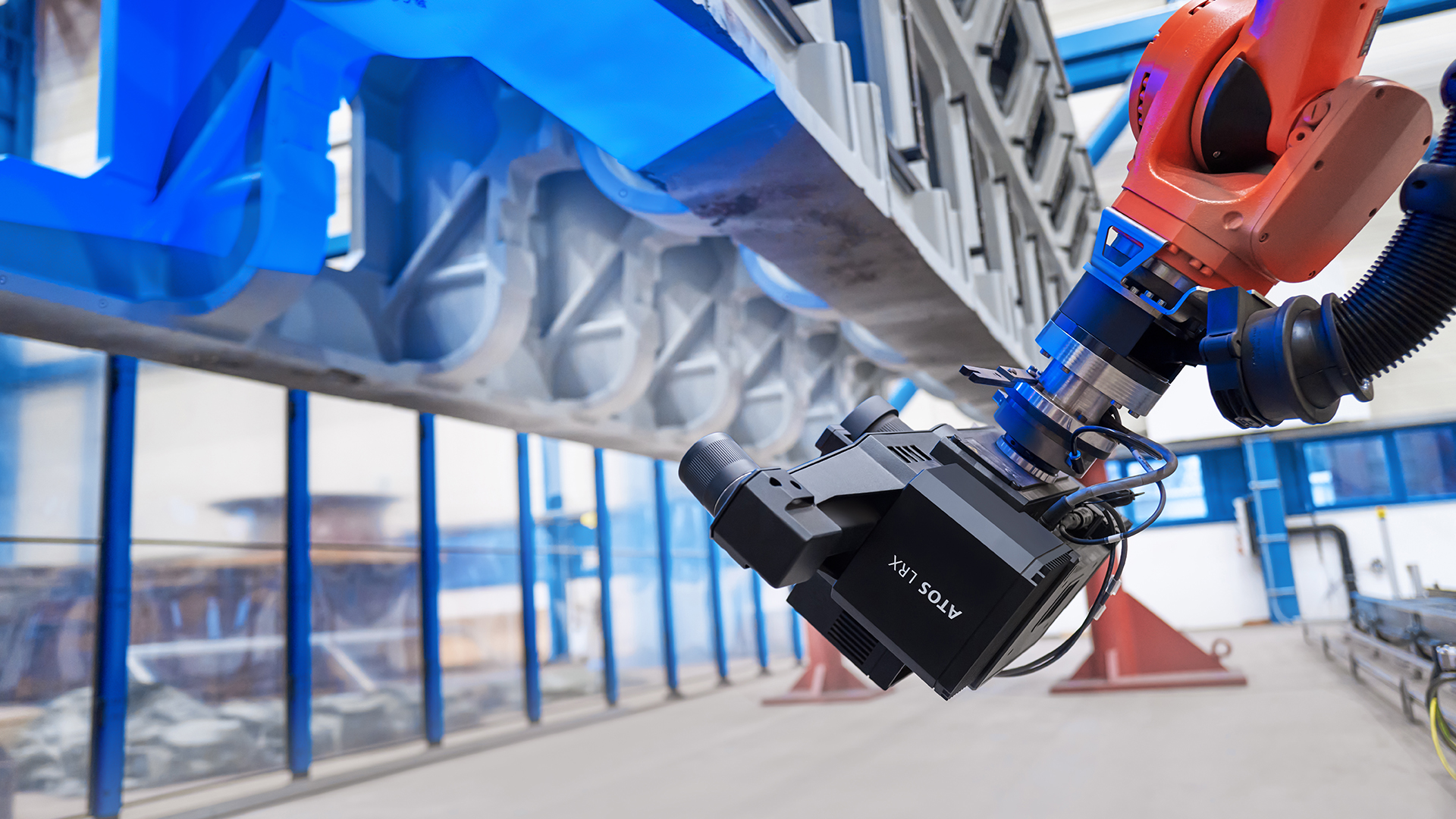 ZEISS ATOS LRX is scanning large cast part for further quality control.