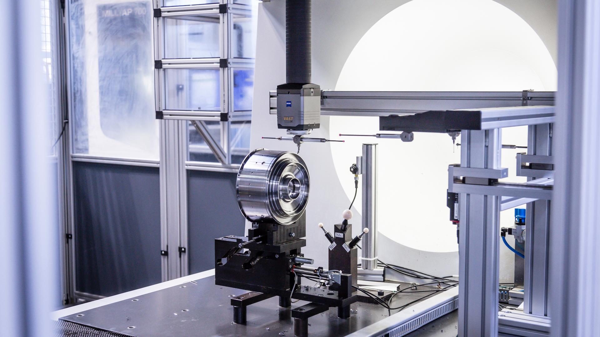 Added value through system solution consisting of ZEISS measurement technology and software
