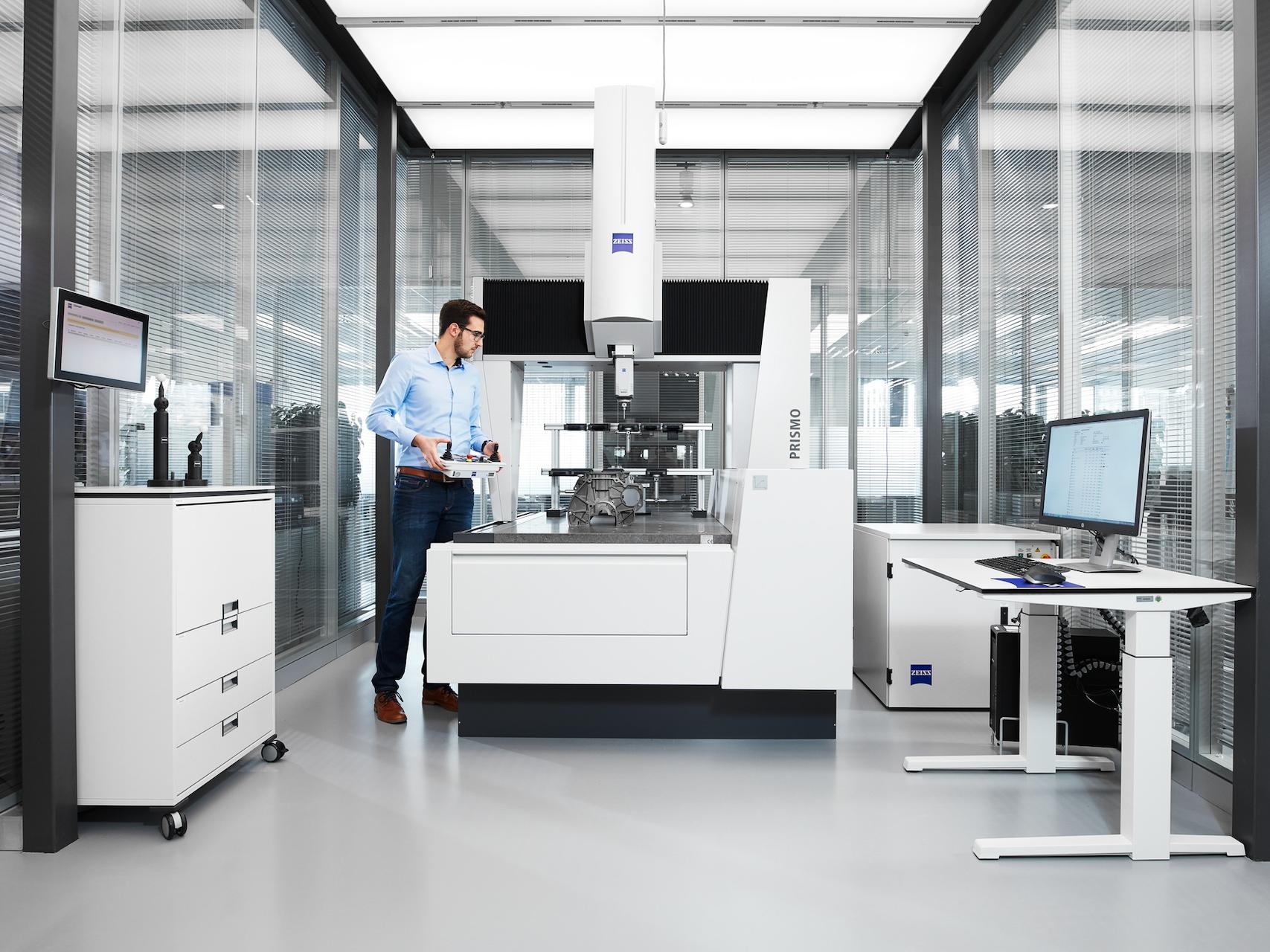Experience metrology first-hand