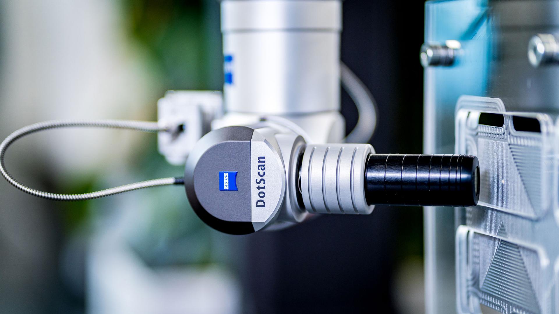 ZEISS DotScan: Optical sensor for capturing freeform surfaces