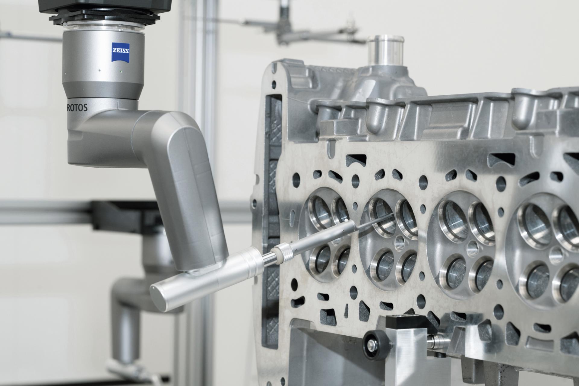 All characteristics in one measuring procedure with ZEISS ROTOS