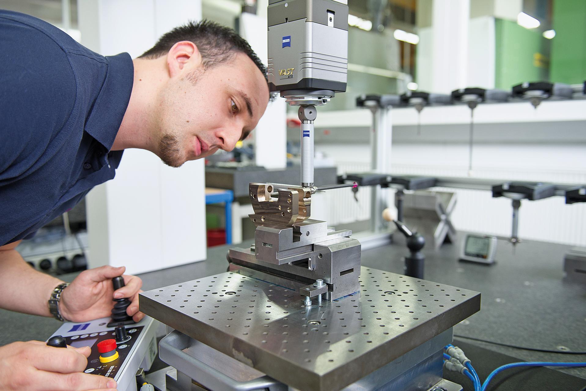 ZEISS XTR gold in use
