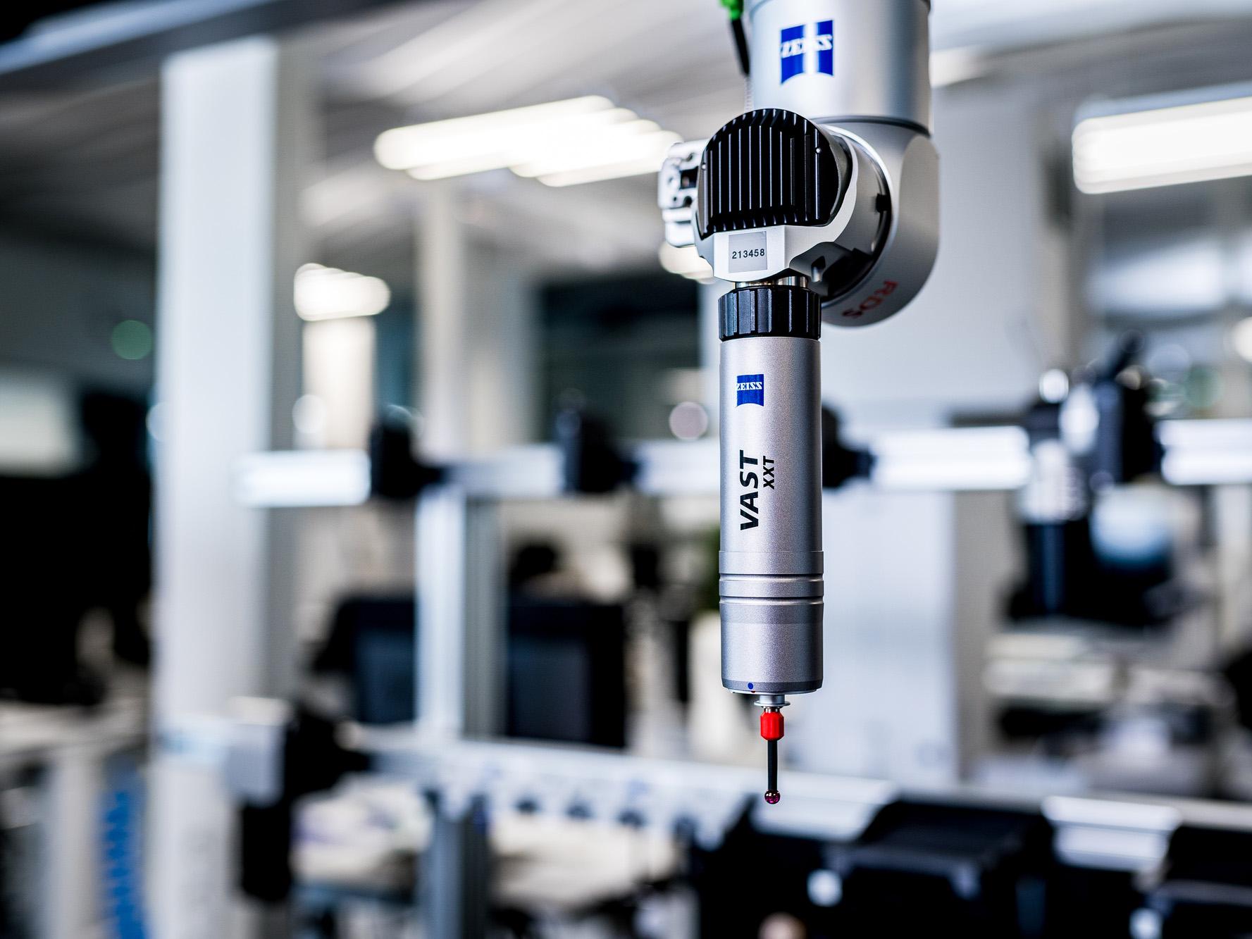 ZEISS VAST XXT probe head in application